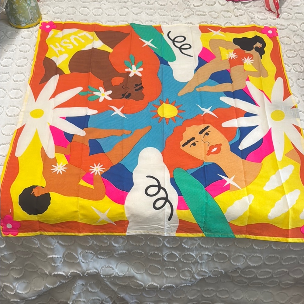 Lush scarf Brand new